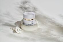PERFECTOR crema idratante 24 ore con protezione solare 15. Cura intensiva per il viso.